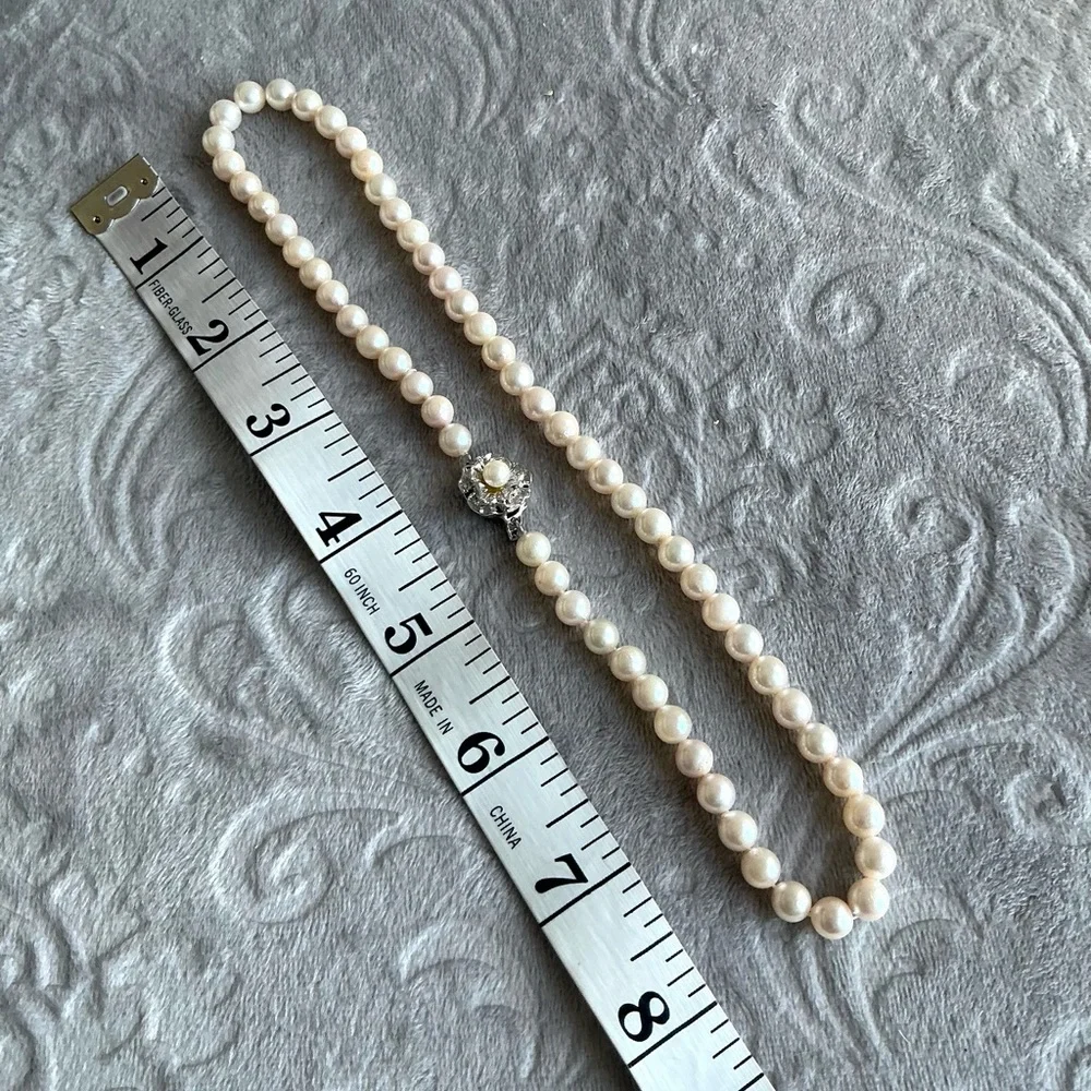 Authentic vintage pearl necklace🌟🌟🌟